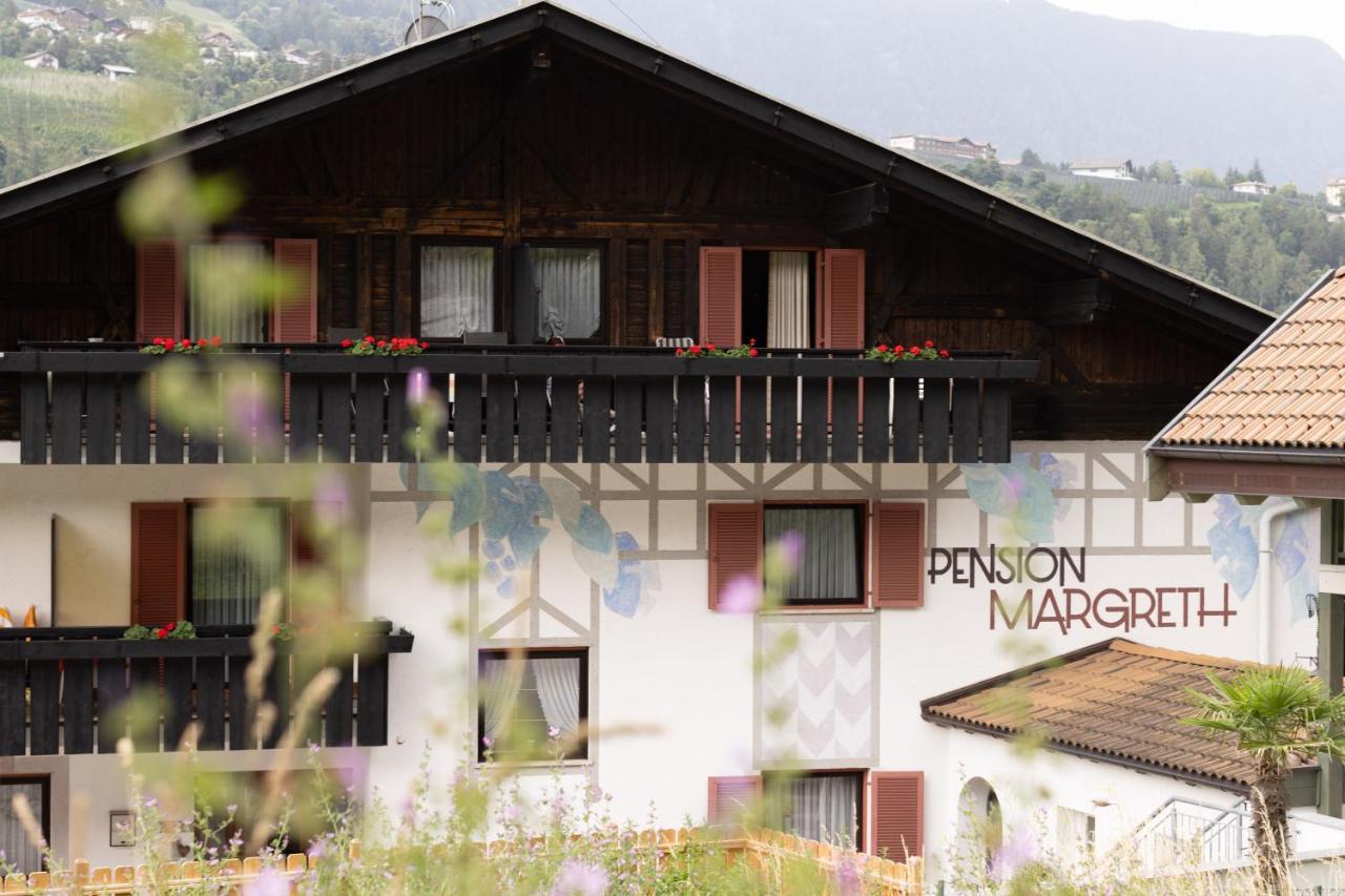 Pension Margreth Riffian Exterior foto